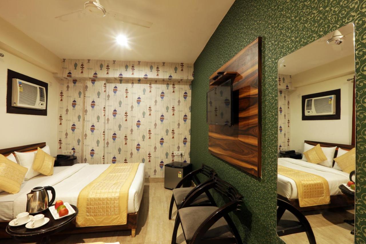 Hotel Ark Wood At Airport Neu-Delhi Exterior foto