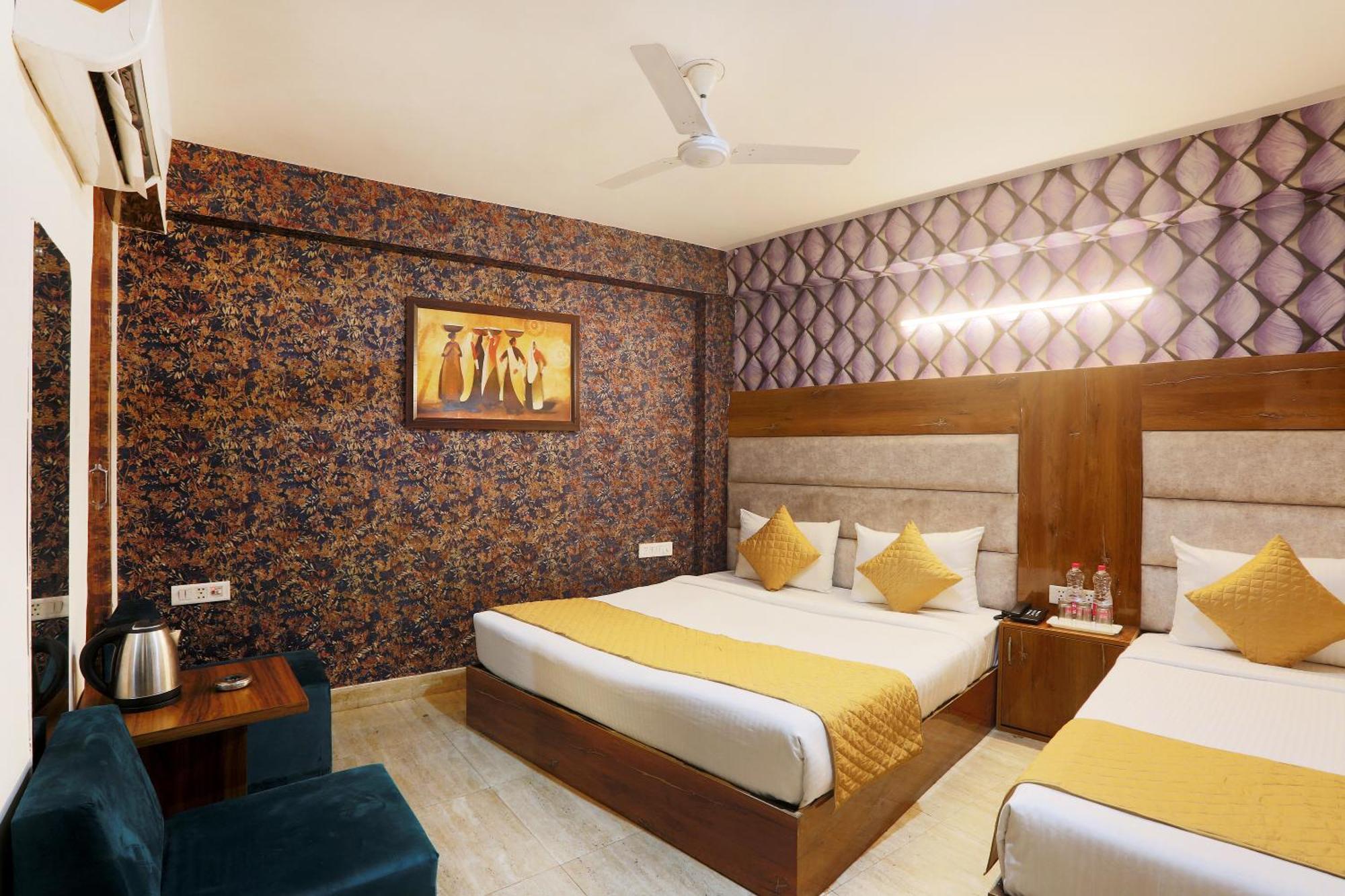 Hotel Ark Wood At Airport Neu-Delhi Exterior foto