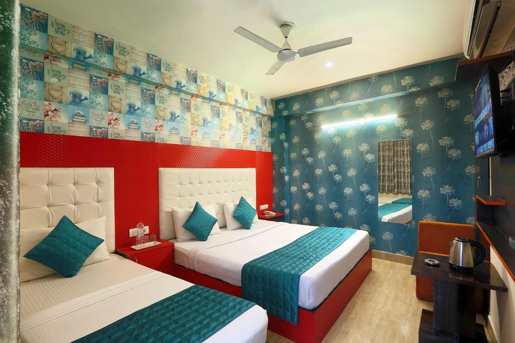 Hotel Ark Wood At Airport Neu-Delhi Exterior foto