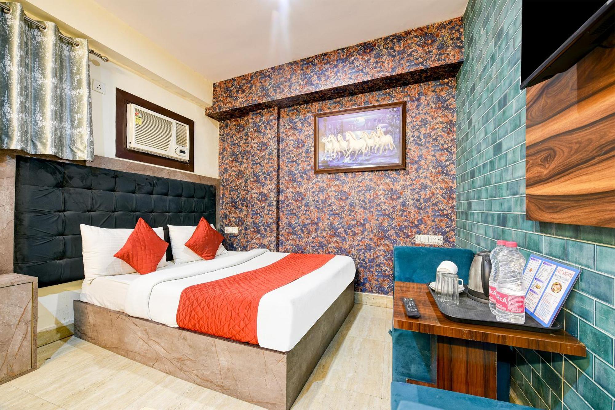 Hotel Ark Wood At Airport Neu-Delhi Exterior foto