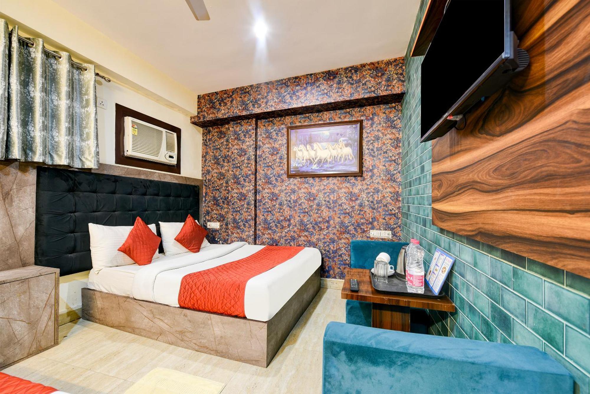 Hotel Ark Wood At Airport Neu-Delhi Exterior foto